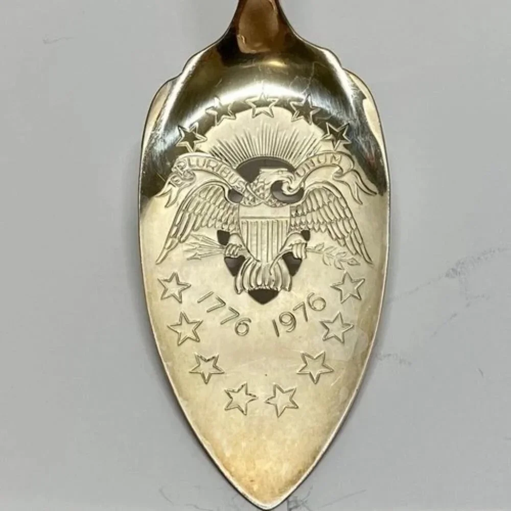 Vintage Pie Server‎ First Colony 1776-1976 Oneida Ltd 1881 Rogers Silver-plate